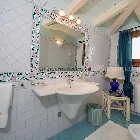 Villa Mare Blu - *